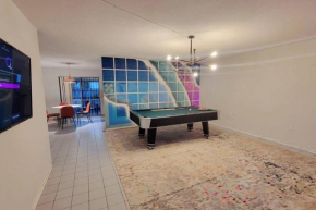 Charming Artsy Apartments